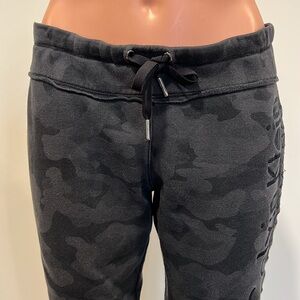 Calvin Klein Performance Black Camo Joggers Size Small